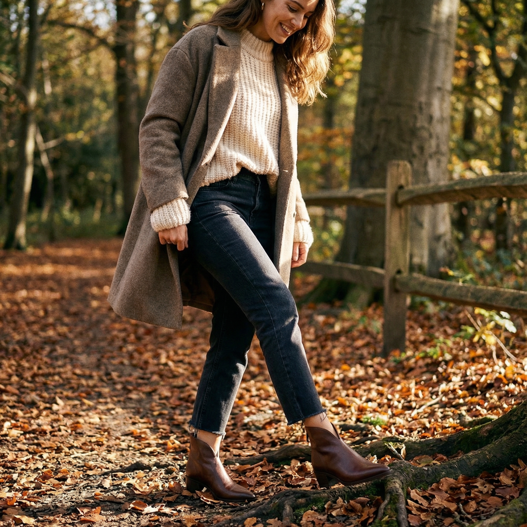 Amelia | Women&