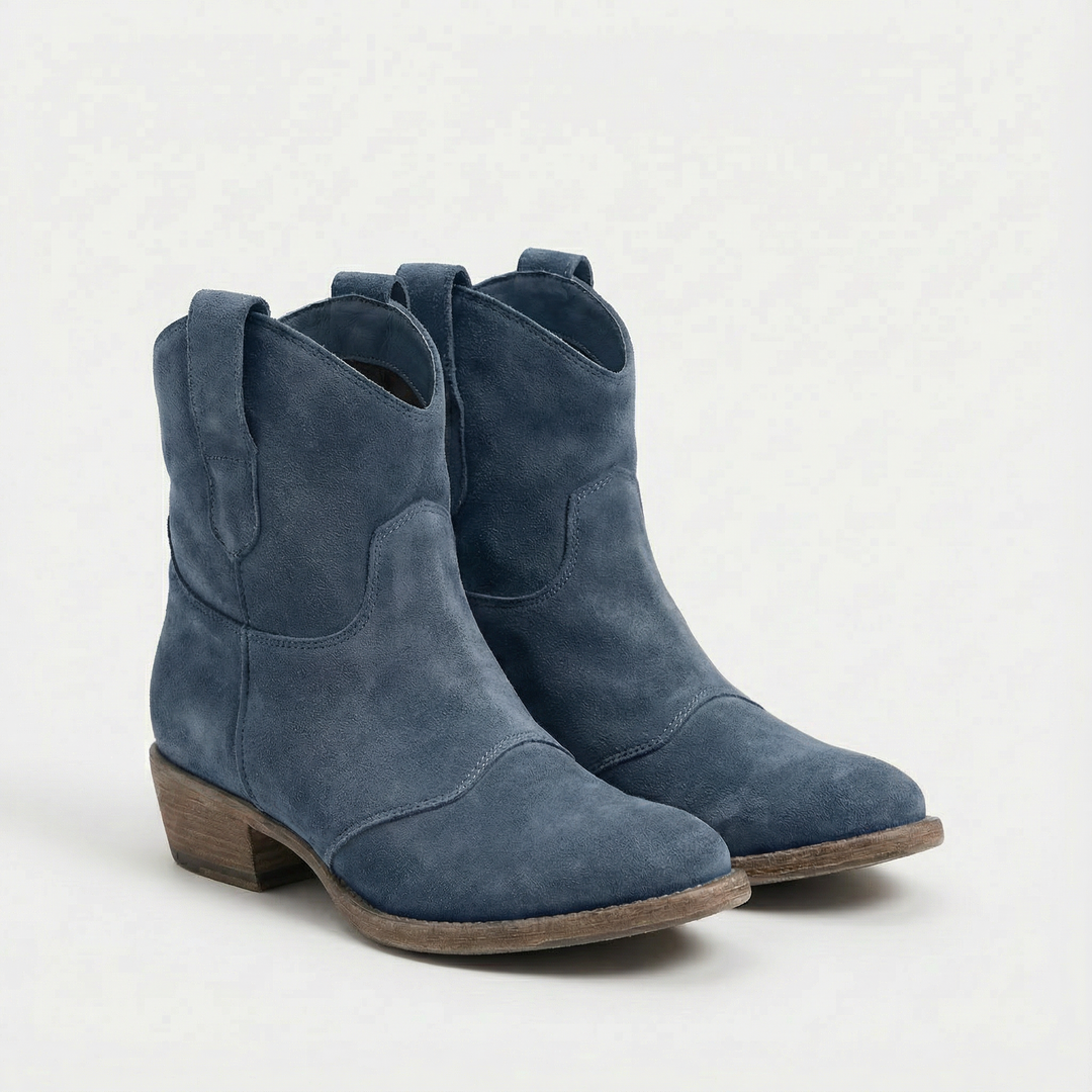 Amelia | Women&