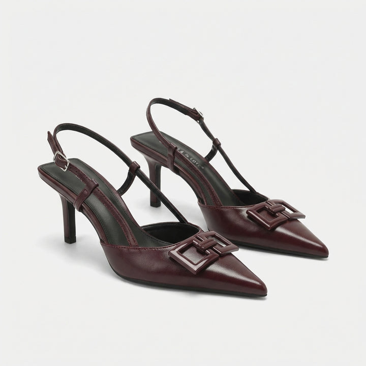 Amelia | Women&