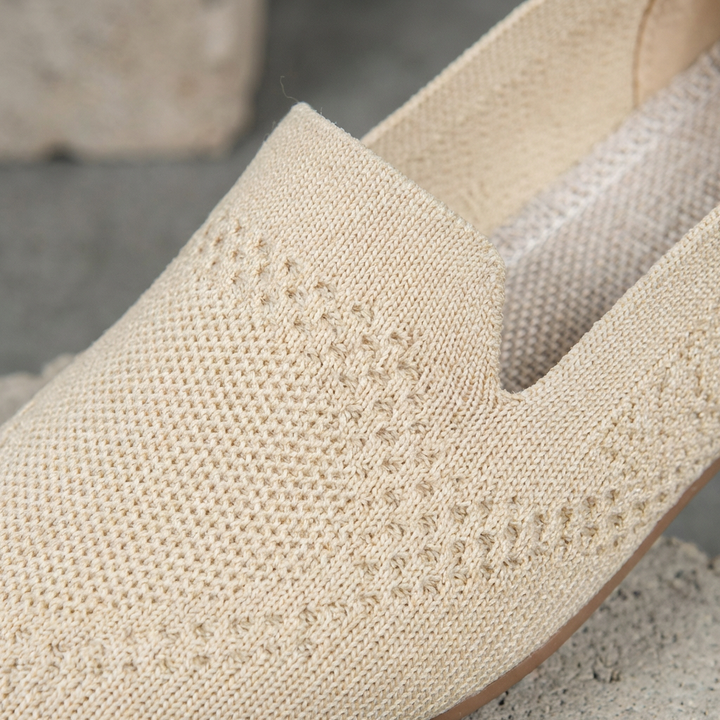 Amelia | Women&