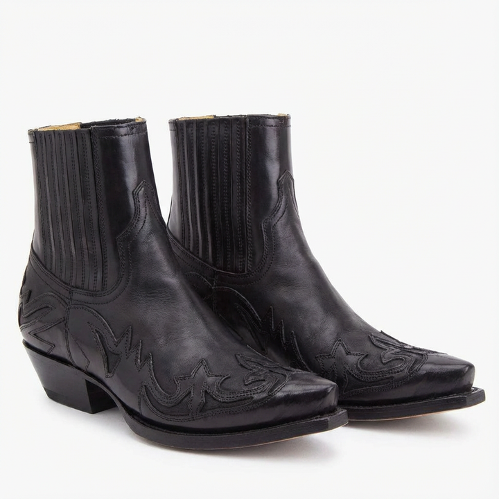 Amelia | Women&