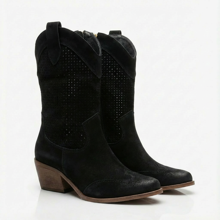 Amelia | Women&
