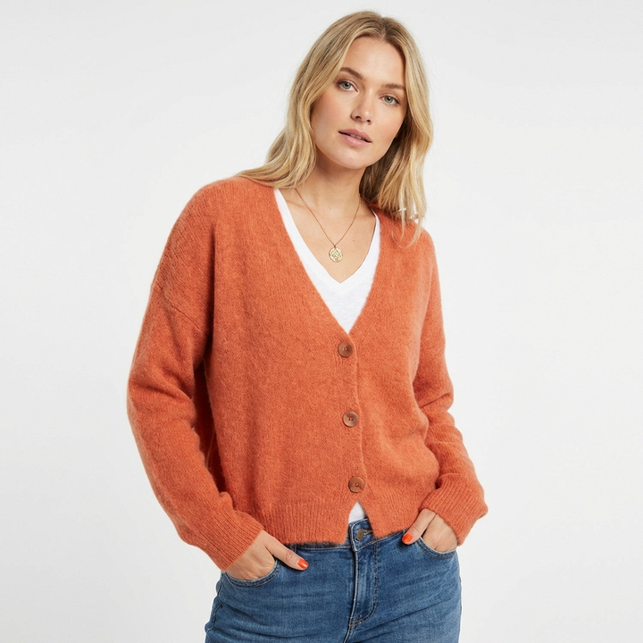 Amelia | Women&