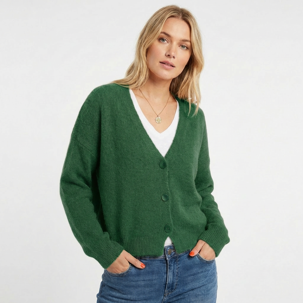 Amelia | Women&